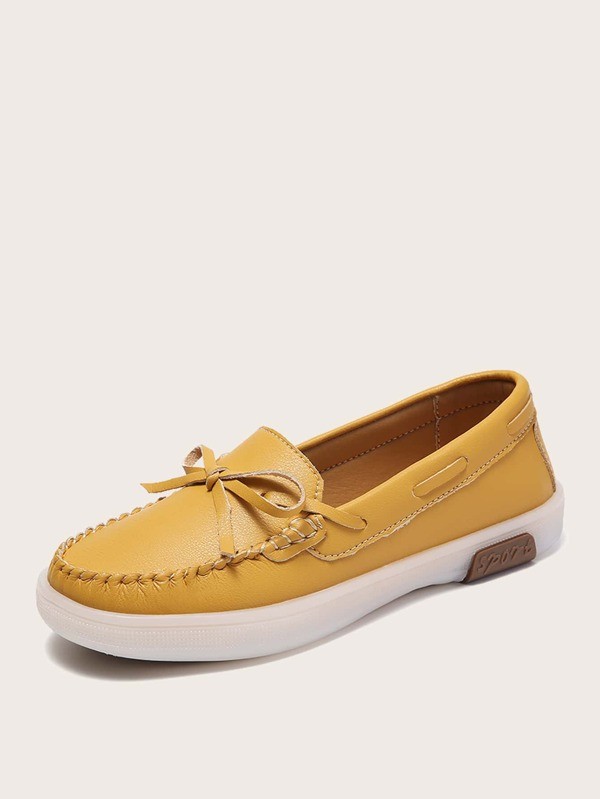 حذاء كلاسيك مزين بفيونكة بلون موحد | شي ان