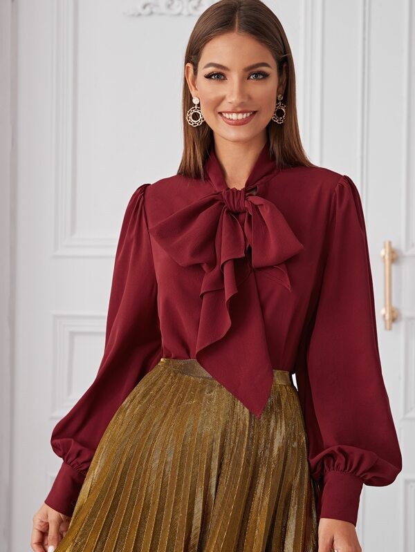 بلوزة علوية سادة بأكمام فانوس وربطة عنق | شي ان